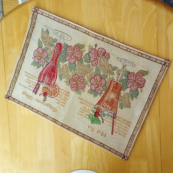 Tapestry Placemat - (Shows Mai Tai & Singapore Sling Cocktails) - Picture 6 of 6